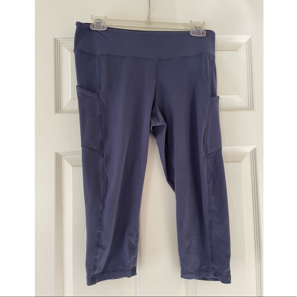Blue Capri Leggings